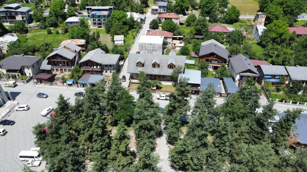 Guest House Svan-Ski Mestia Eksteriør bilde