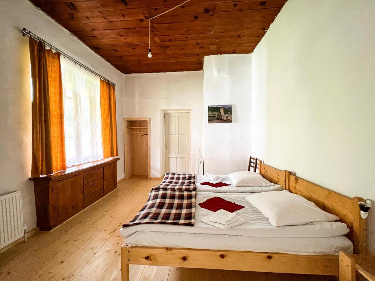 Guest House Svan-Ski Mestia Eksteriør bilde